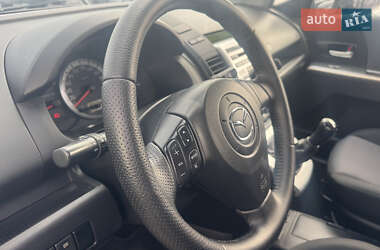 Мінівен Mazda 5 2007 в  фото 14 Мінівен Mazda 5 2007 в