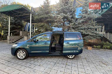 Минивэн Mazda 5 2005 в  фото 10 Минивэн Mazda 5 2005 в