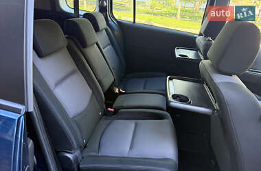 Минивэн Mazda 5 2005 в  фото 26 Минивэн Mazda 5 2005 в