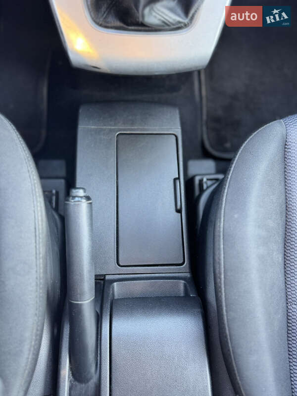 Минивэн Mazda 5 2006 в Николаеве фото 37 Минивэн Mazda 5 2006 в Николаеве