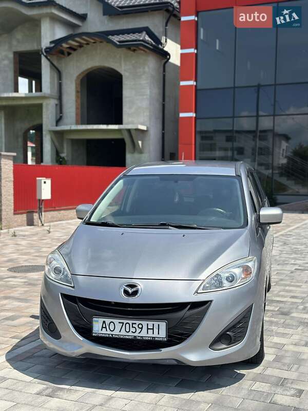 Мінівен Mazda 5 2012 в  фото Мінівен Mazda 5 2012 в