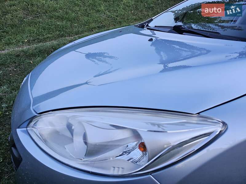 Минивэн Mazda 5 2010 в Мукачево