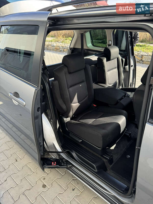 Мінівен Mazda 5 2009 в Калуші