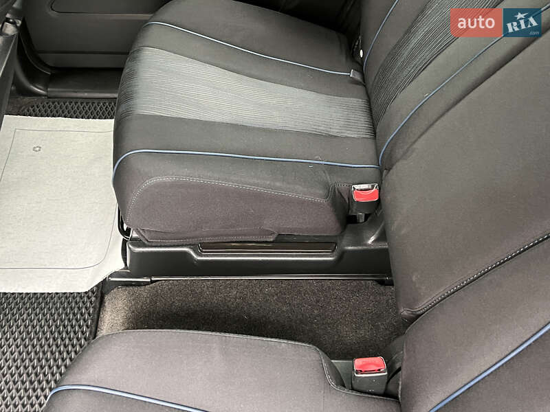 Минивэн Mazda 5 2010 в Киеве фото 69 Минивэн Mazda 5 2010 в Киеве