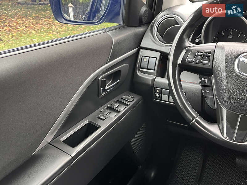 Минивэн Mazda 5 2010 в Киеве фото 74 Минивэн Mazda 5 2010 в Киеве