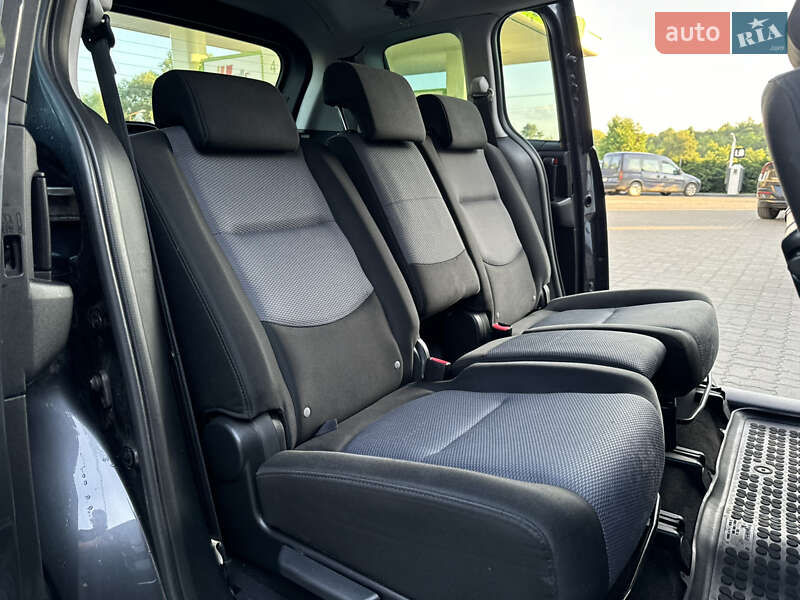 Мінівен Mazda 5 2007 в Дрогобичі фото 74 Мінівен Mazda 5 2007 в Дрогобичі