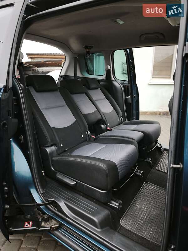 Минивэн Mazda 5 2005 в Кривом Роге