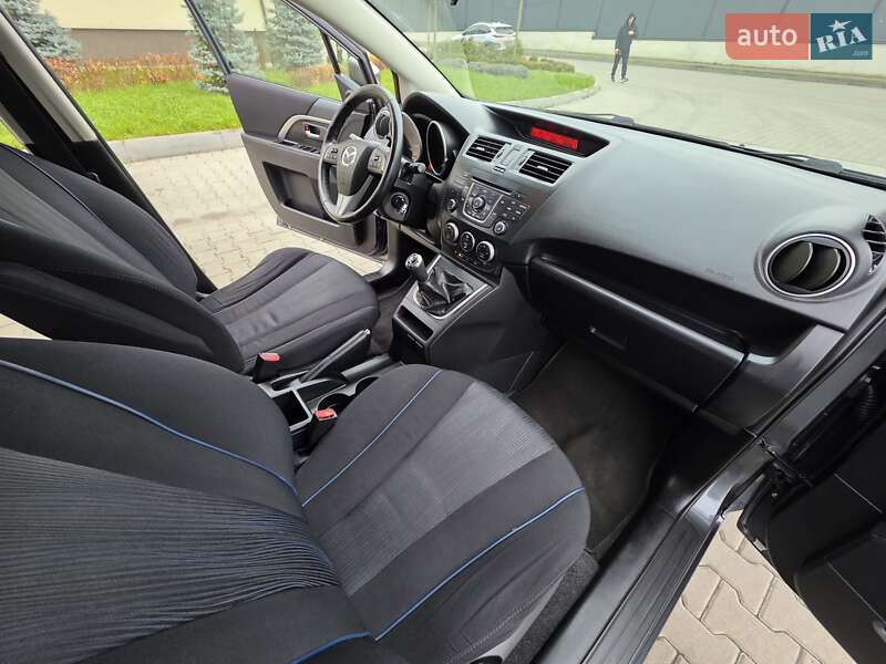 Минивэн Mazda 5 2011 в Луцке