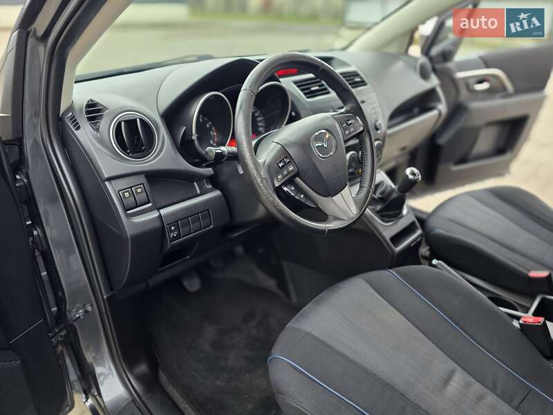 Минивэн Mazda 5 2011 в Луцке