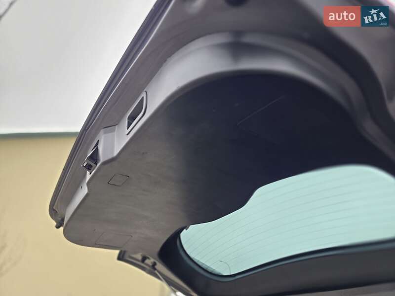 Минивэн Mazda 5 2011 в Луцке