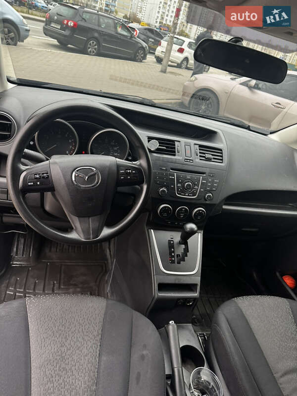 Мінівен Mazda 5 2011 в Києві