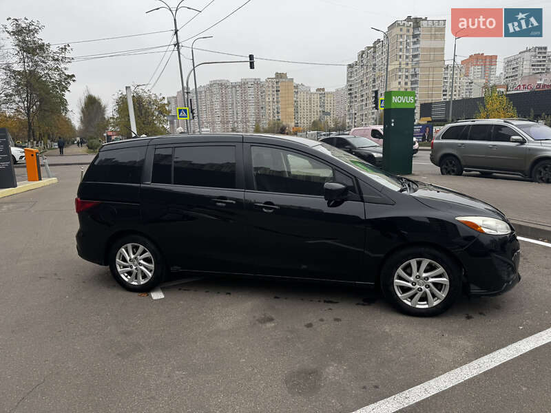 Мінівен Mazda 5 2011 в Києві
