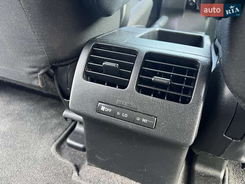 Мінівен Mazda 5 2011 в Києві фото 21 Мінівен Mazda 5 2011 в Києві