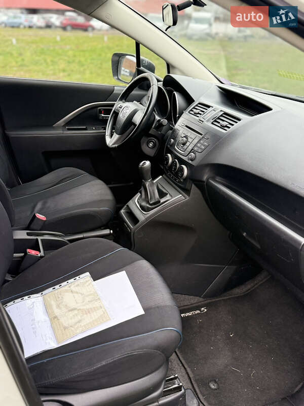 Минивэн Mazda 5 2010 в Луцке