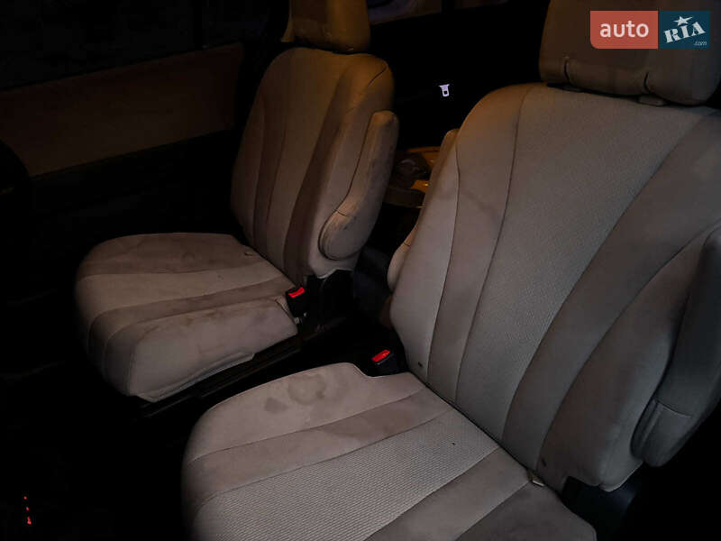 Мінівен Mazda 5 2015 в Києві фото 21 Мінівен Mazda 5 2015 в Києві