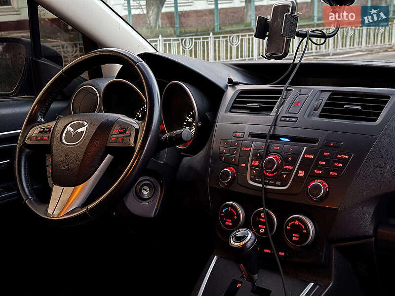 Мінівен Mazda 5 2015 в Києві фото 35 Мінівен Mazda 5 2015 в Києві