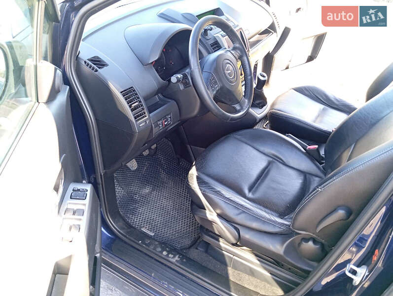 Минивэн Mazda 5 2009 в Судовой Вишне