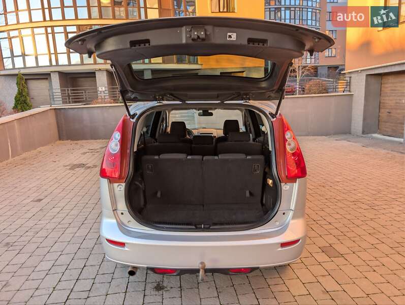 Мінівен Mazda 5 2006 в Івано-Франківську