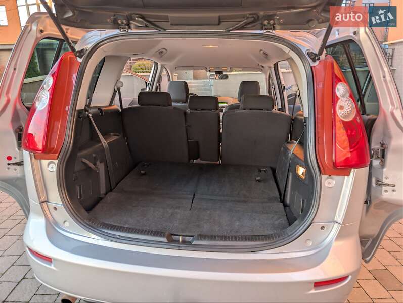 Мінівен Mazda 5 2006 в Івано-Франківську