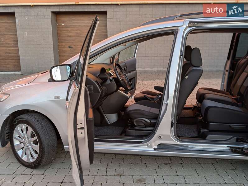 Мінівен Mazda 5 2006 в Івано-Франківську