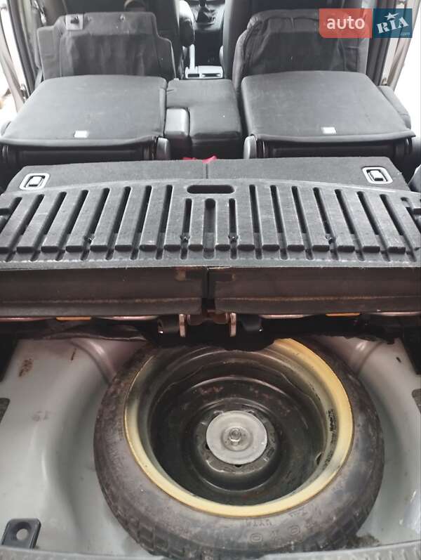 Мінівен Mazda 5 2006 в Рівному