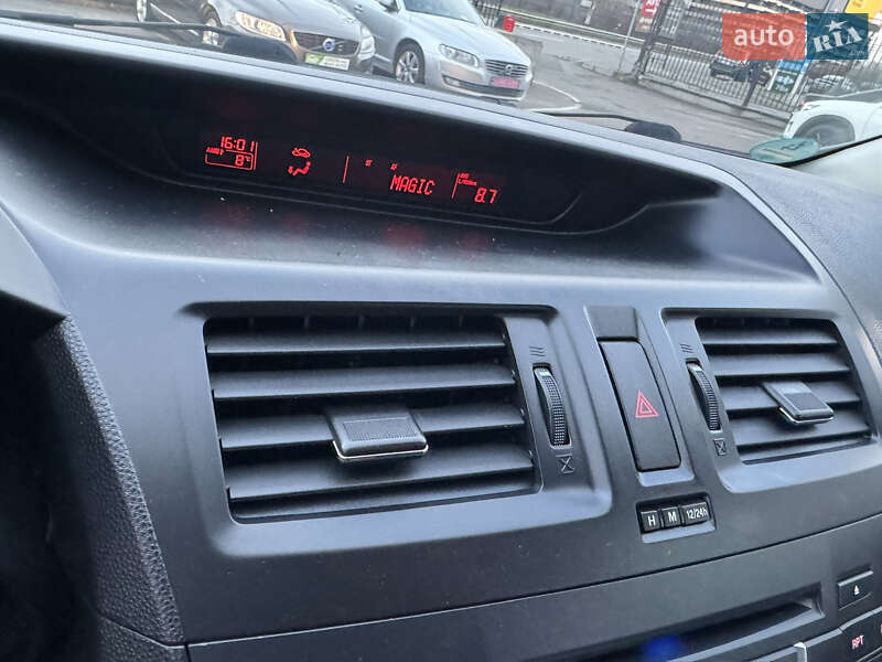 Мінівен Mazda 5 2013 в Києві фото 43 Мінівен Mazda 5 2013 в Києві