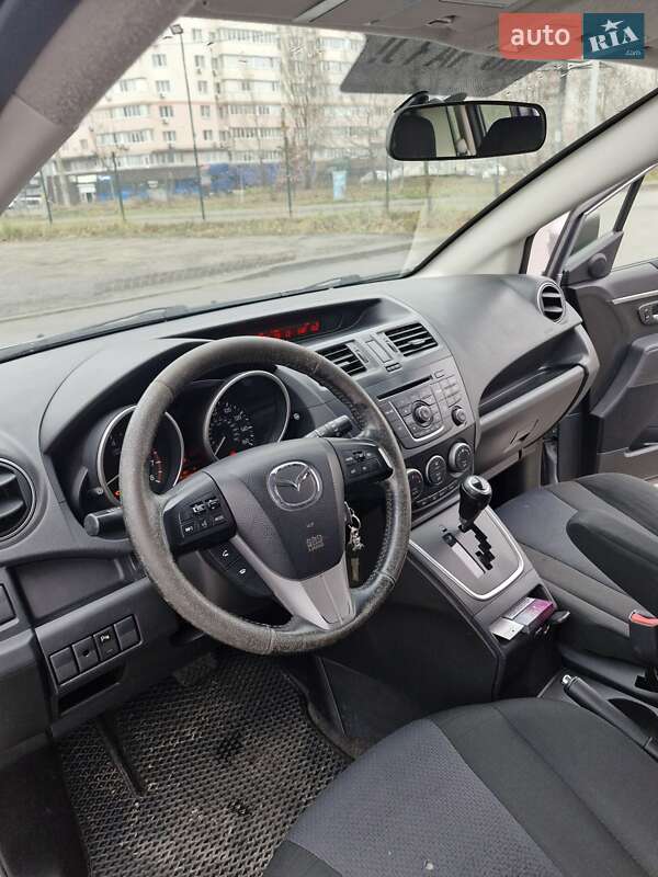 Минивэн Mazda 5 2015 в Киеве