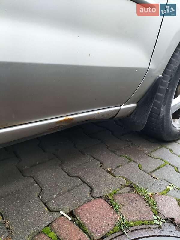 Минивэн Mazda 5 2005 в Черновцах