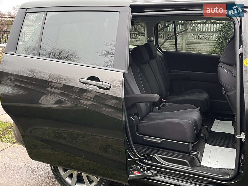 Минивэн Mazda 5 2010 в Киеве