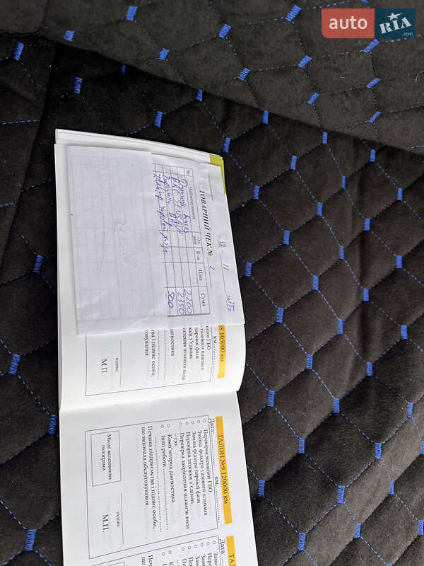 Минивэн Mazda 5 2010 в Киеве