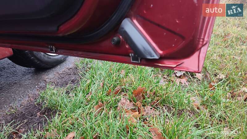 Мінівен Mazda 5 2008 в Черкасах