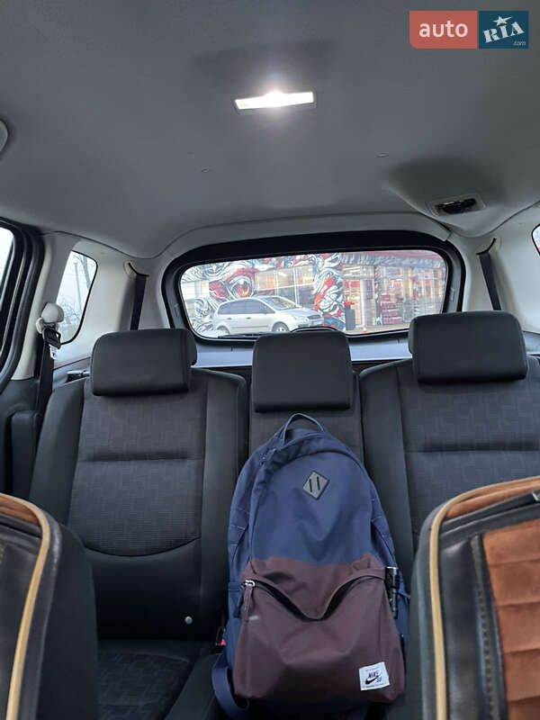 Минивэн Mazda 5 2008 в Харькове