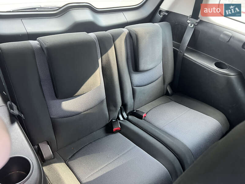 Минивэн Mazda 5 2005 в Житомире фото 16 Минивэн Mazda 5 2005 в Житомире