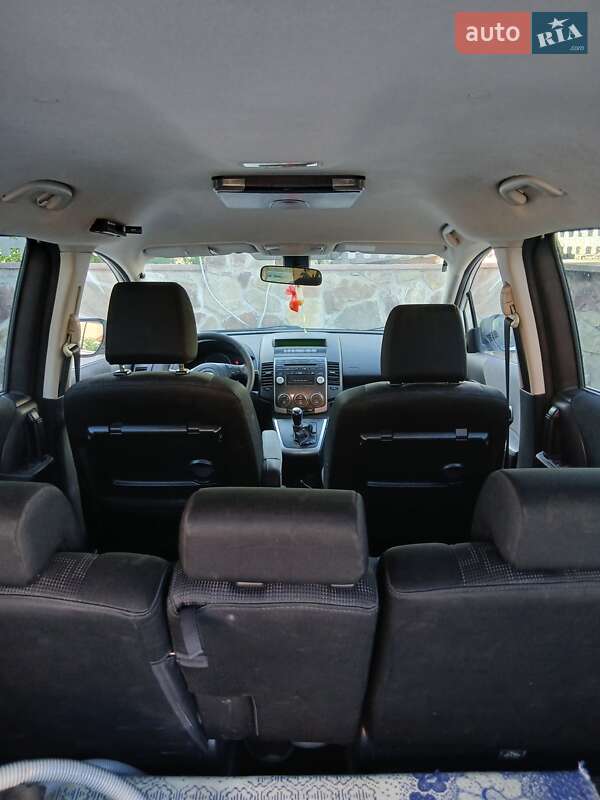 Мінівен Mazda 5 2008 в Білій