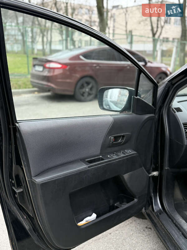 Минивэн Mazda 5 2006 в Киеве фото 10 Минивэн Mazda 5 2006 в Киеве