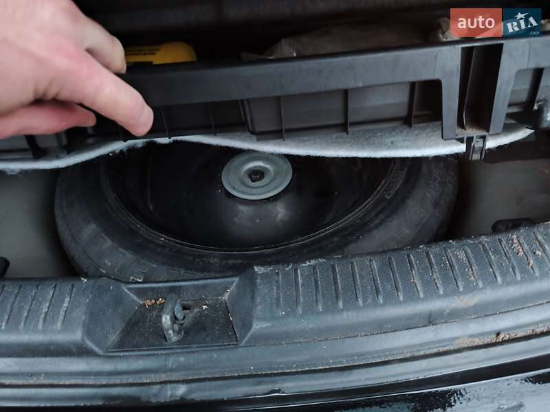 Мінівен Mazda 5 2008 в Слов'янську