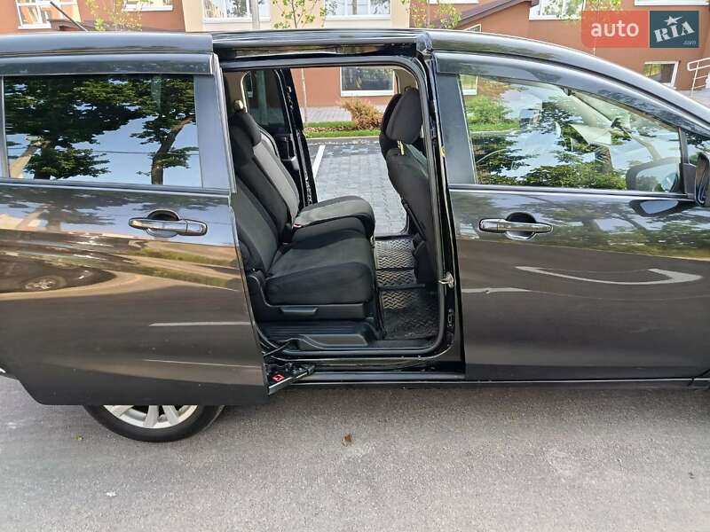 Минивэн Mazda 5 2011 в Киеве