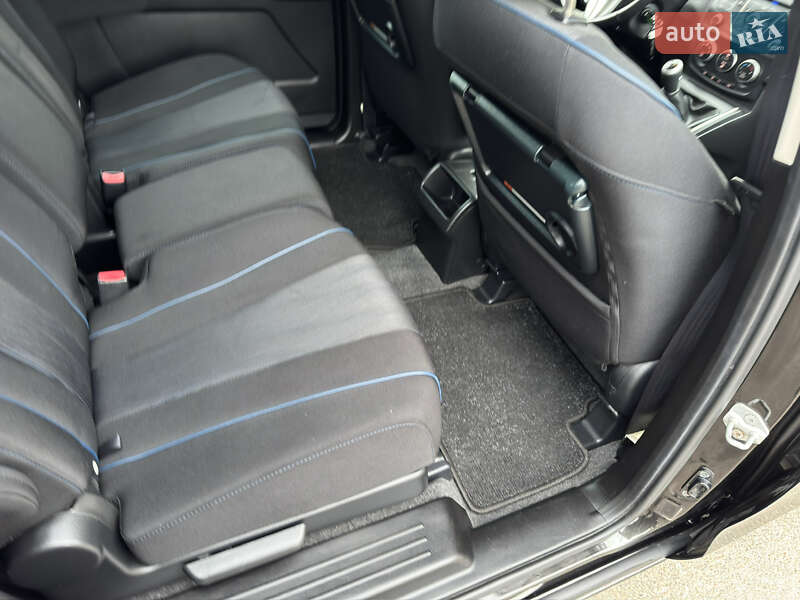 Минивэн Mazda 5 2011 в Киеве фото 30 Минивэн Mazda 5 2011 в Киеве