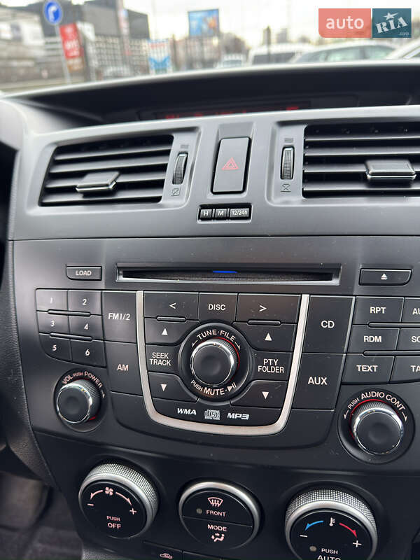 Минивэн Mazda 5 2011 в Киеве фото 44 Минивэн Mazda 5 2011 в Киеве