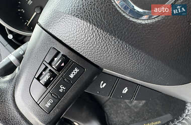 Минивэн Mazda 5 2011 в Киеве