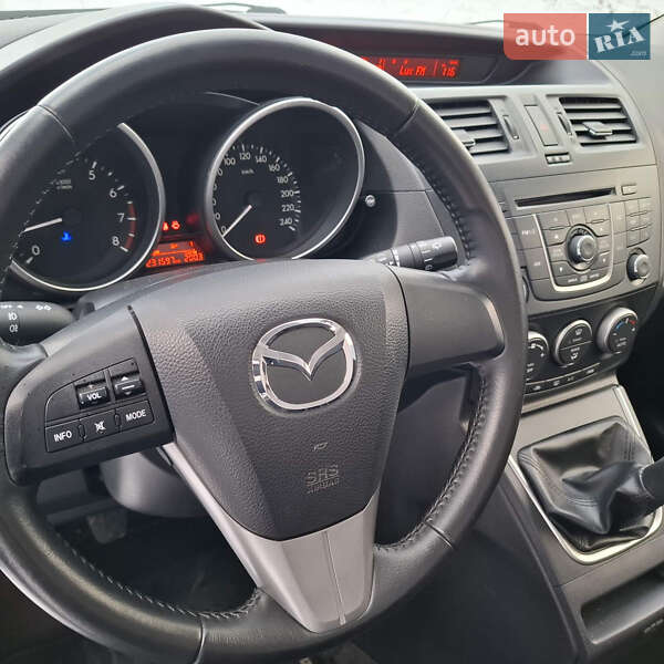 Минивэн Mazda 5 2010 в Луцке