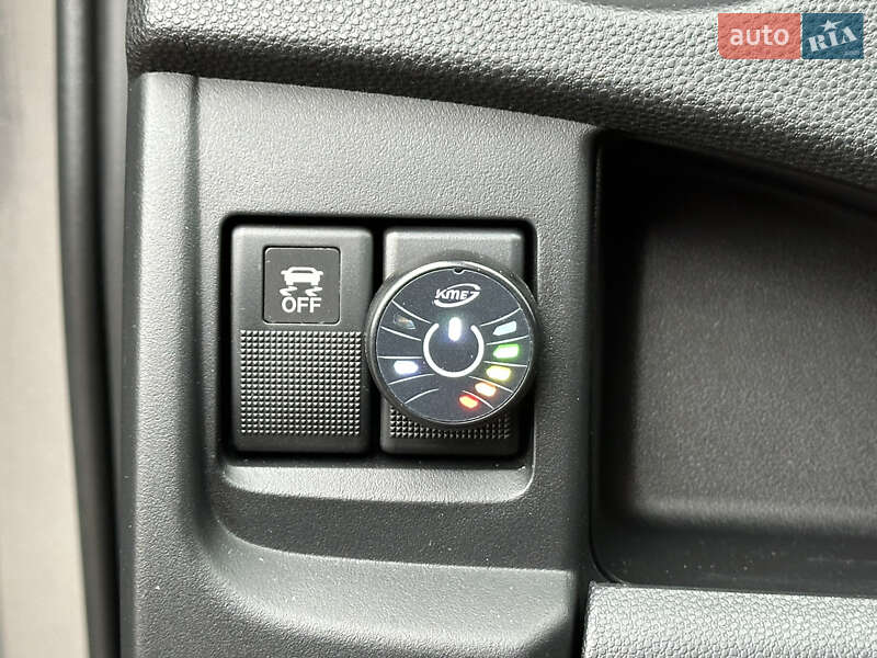 Минивэн Mazda 5 2015 в Киеве фото 34 Минивэн Mazda 5 2015 в Киеве