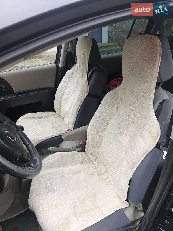 Минивэн Mazda 5 2005 в Кельменцах