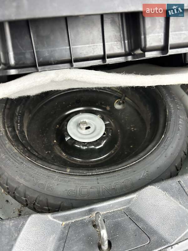 Мінівен Mazda 5 2011 в Сумах