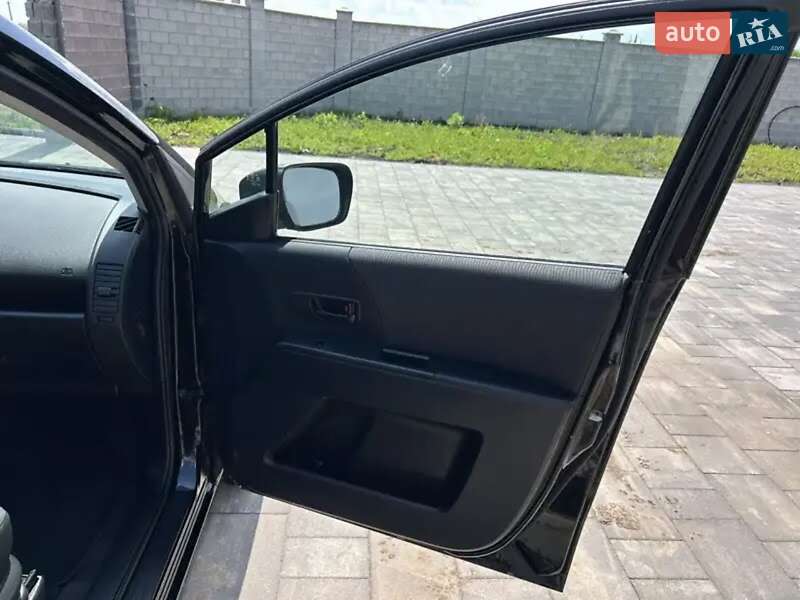 Минивэн Mazda 5 2009 в Ровно