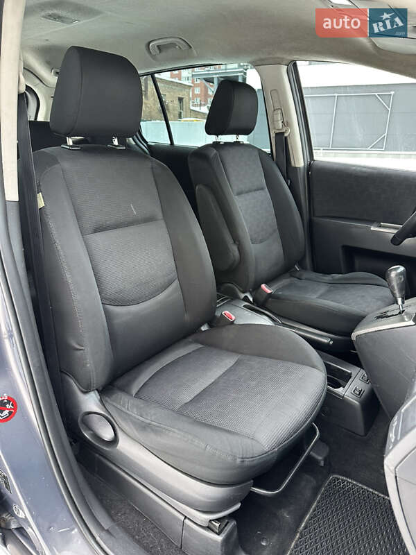 Минивэн Mazda 5 2008 в Киеве