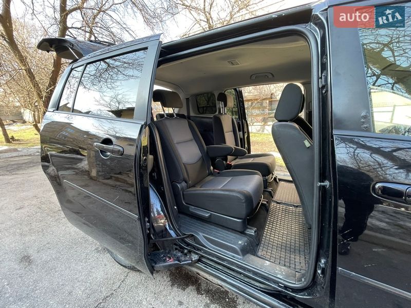 Мінівен Mazda 5 2007 в Києві