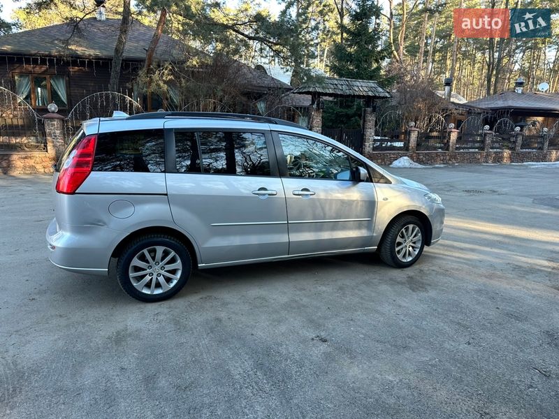 Минивэн Mazda 5 2006 в Киеве
