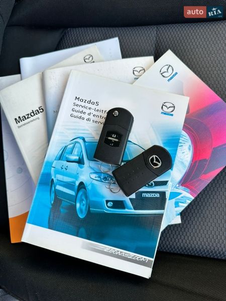 Минивэн Mazda 5 2006 в Киеве