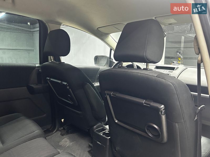 Минивэн Mazda 5 2009 в Черновцах